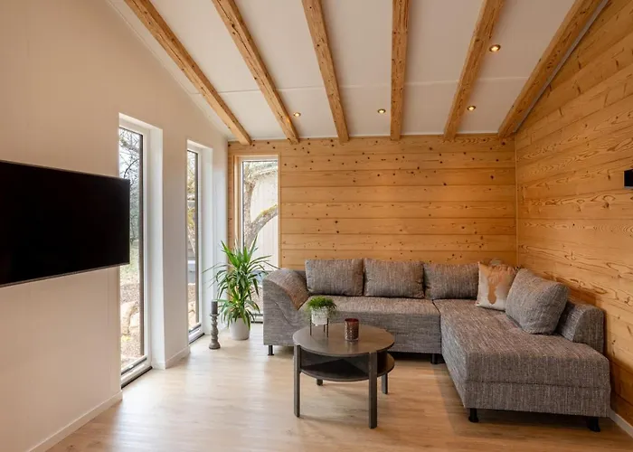 Bachwies I Terrasse I Seeblick I Wandern